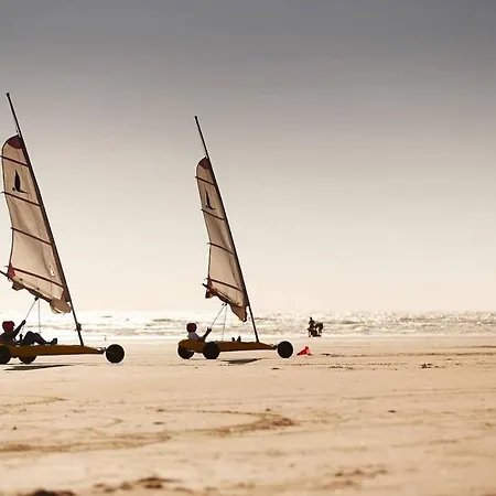 بيت للعطل Maison Familiale Pour 6 Avec Jardin *